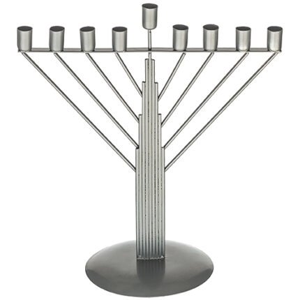 חנוכיית חוטים חבד לנרות מוכספת 26 ס"מ